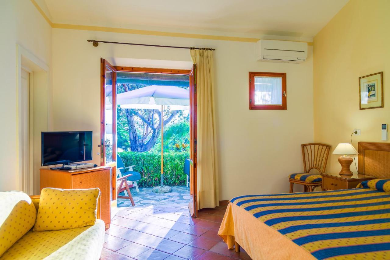 Hotel Villa Ottone Portoferraio Kültér fotó